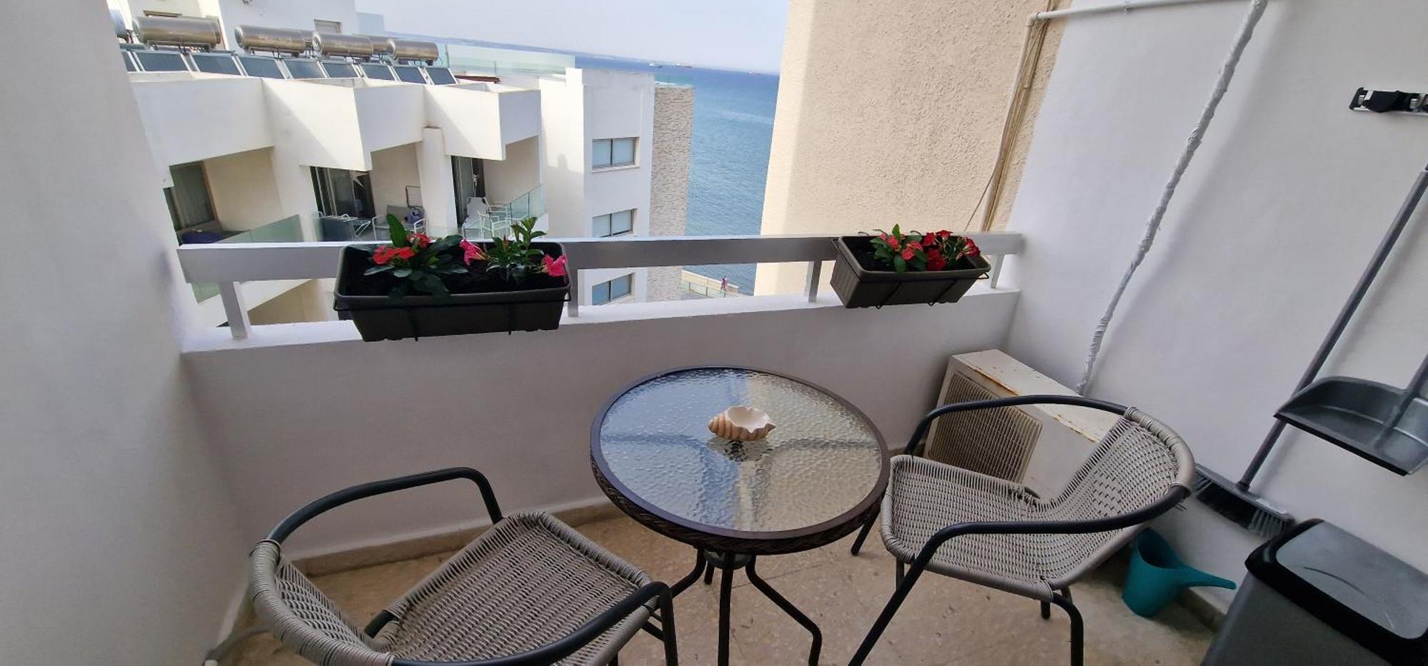 Serenity By The Sea Lárnaca Exterior foto
